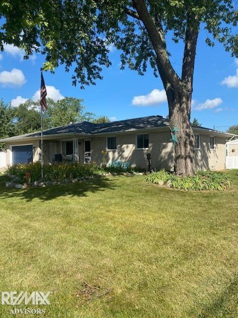 1811 Morley Avenue Rochester Hills, MI 48307 - Photo 3 of 41