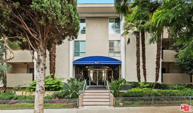 $738,000 | 927 North Kings Road, Unit 212, West Hollywood, CA 90069