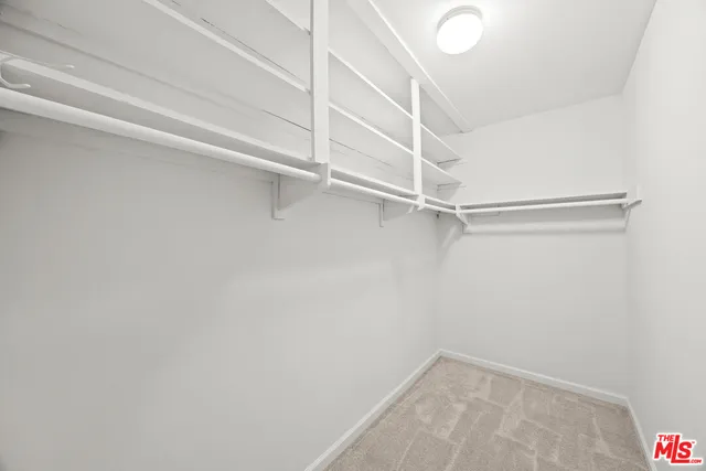 $738,000 | 927 North Kings Road, Unit 212, West Hollywood, CA 90069