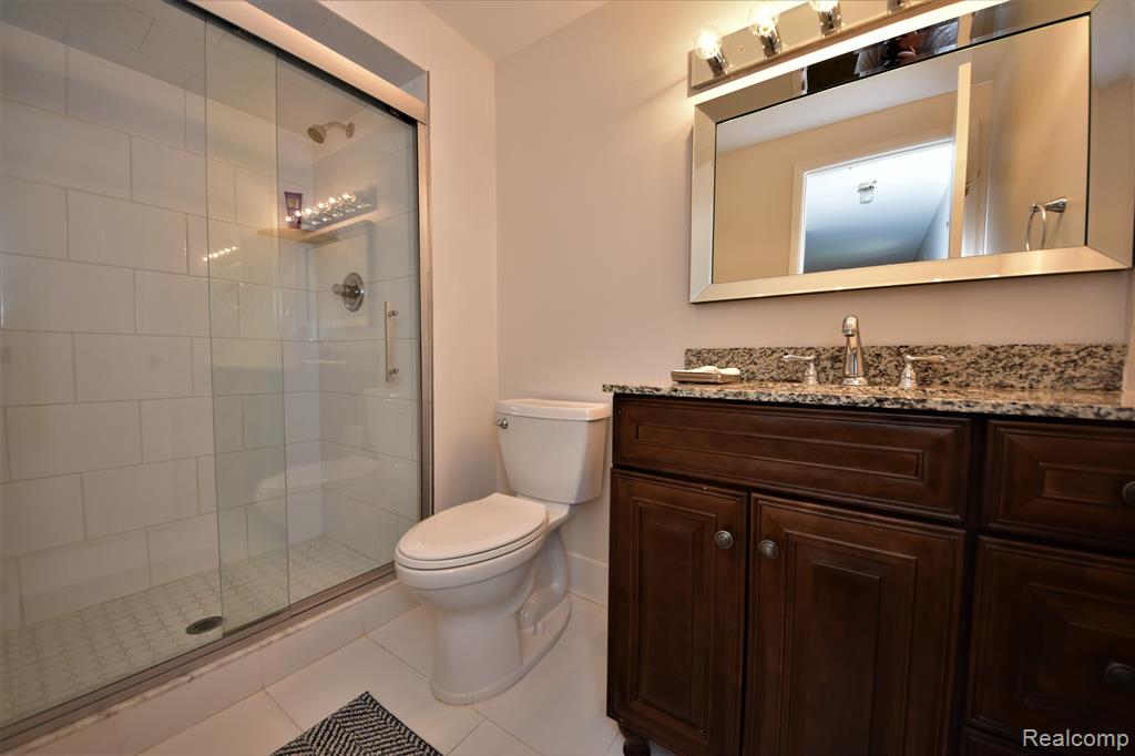 29679 High Valley Road Farmington Hills, MI 48331 - Photo 20 of 31