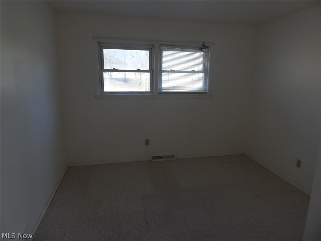 31715 Bainbridge Road Solon, OH 44139 - Photo 10 of 21