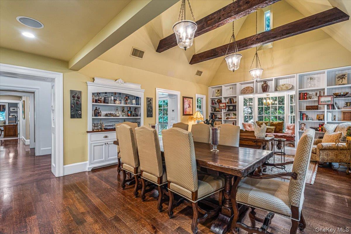 39 Cherry Lane Syosset, NY 11791 - Photo 12 of 43