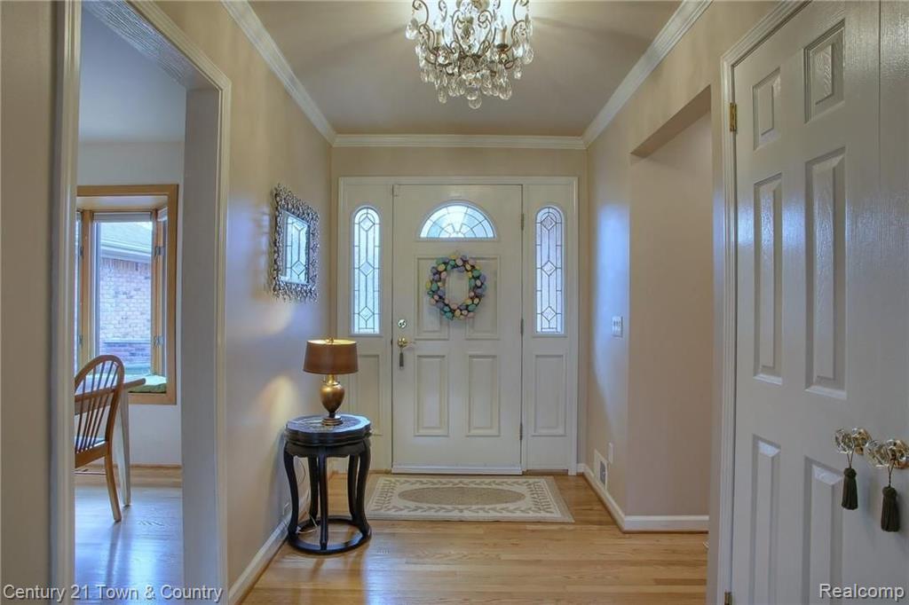 2300 Kingsford Road Rochester Hills, MI 48309 - Photo 4 of 32