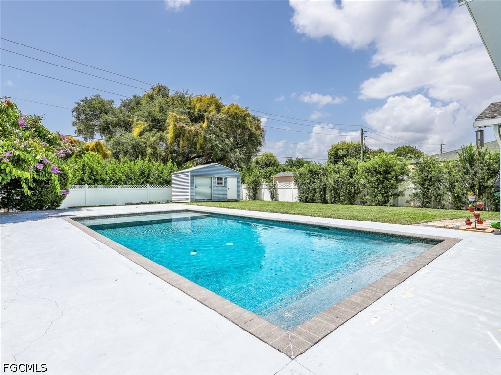 1645 Ardmore Road Fort Myers, FL 33901 - Photo 18 of 42 Gallery Image 18