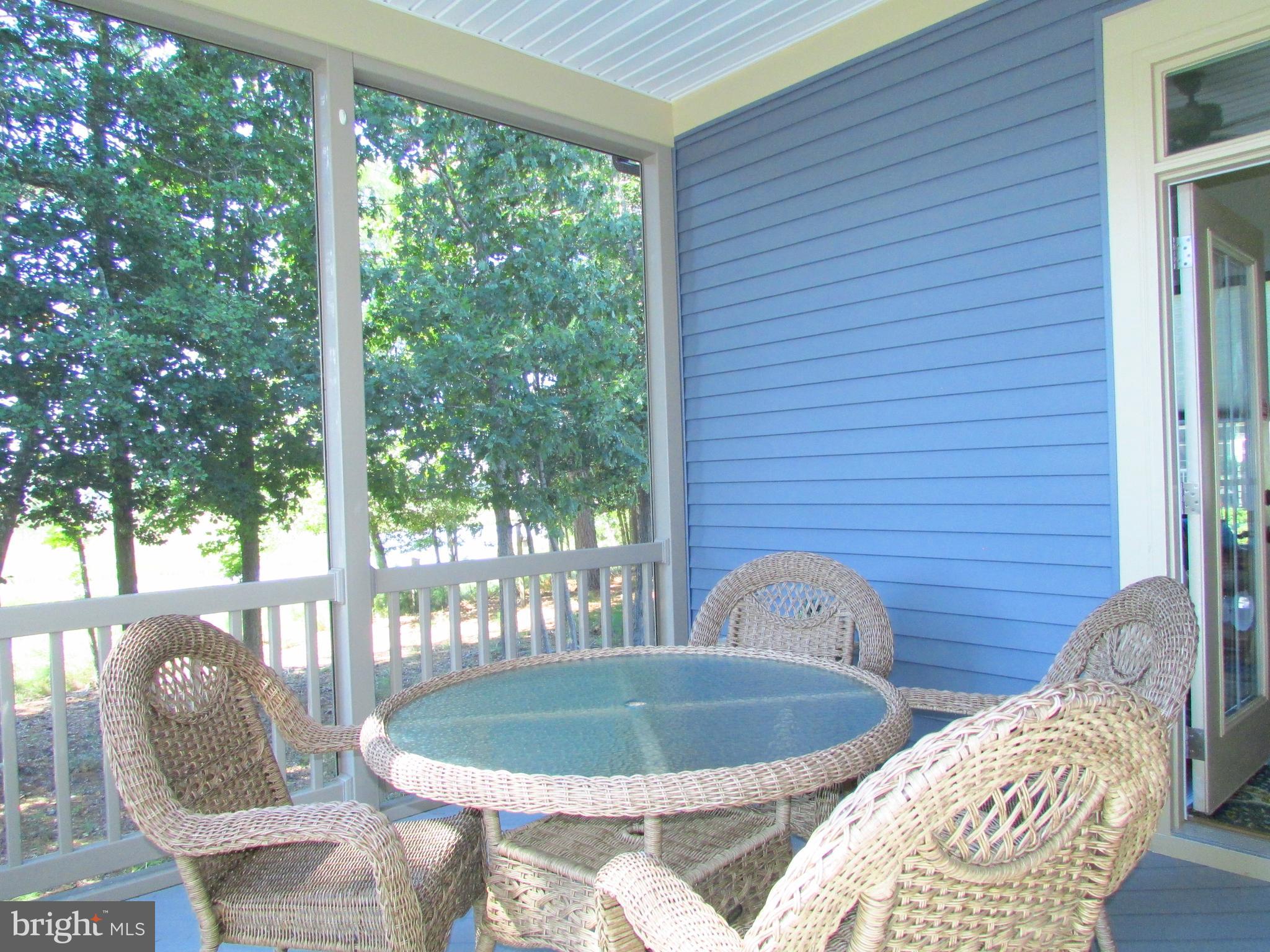 30671 Kingbird Court Ocean View, DE 19970 - Photo 19 of 21 a blue and white vase sitting on a table