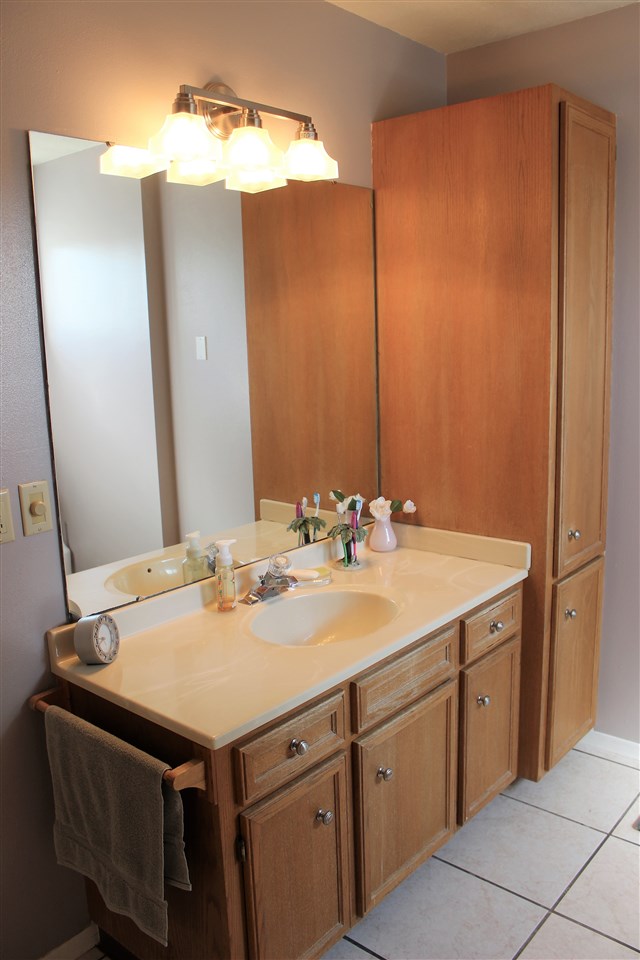 4224 Old Gate Road Rockford, IL 61109 - Photo 12 of 25 Gallery Image 12