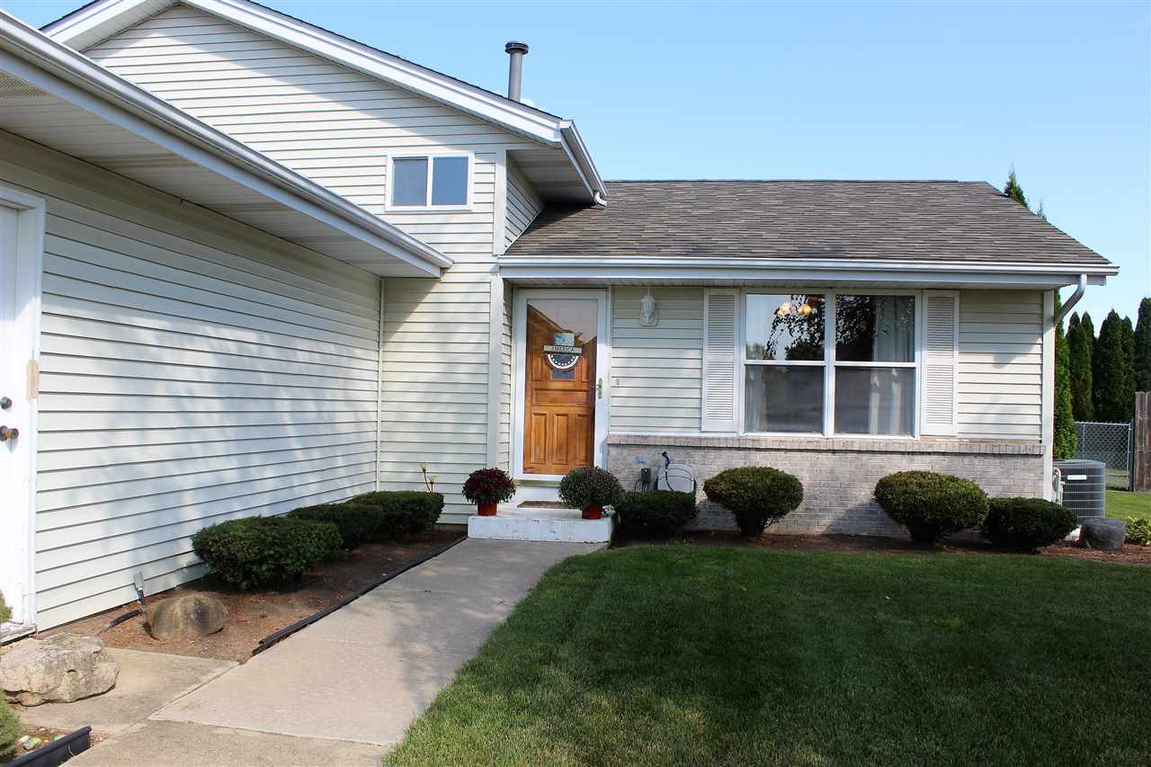 4224 Old Gate Road Rockford, IL 61109 - Photo 2 of 25 Gallery Image 2
