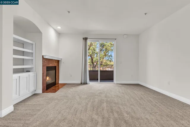 $895,000 | 1310 Creekside Drive, Unit 303, Walnut Creek, CA 94596