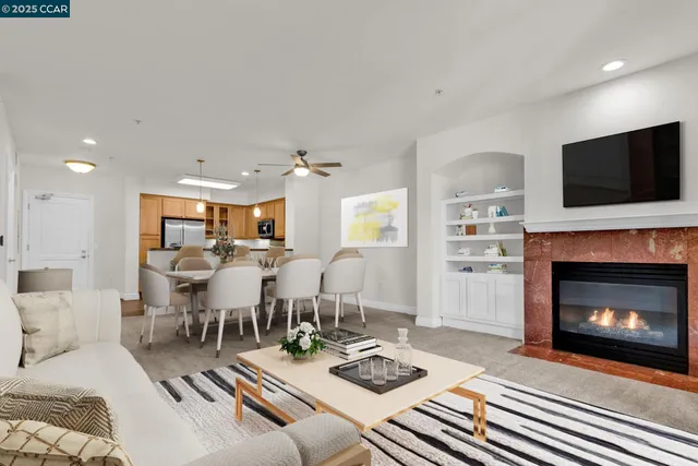 $895,000 | 1310 Creekside Drive, Unit 303, Walnut Creek, CA 94596