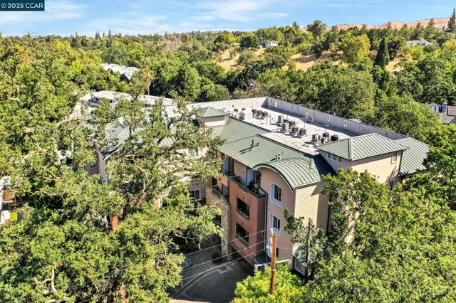 $895,000 | 1310 Creekside Drive, Unit 303, Walnut Creek, CA 94596