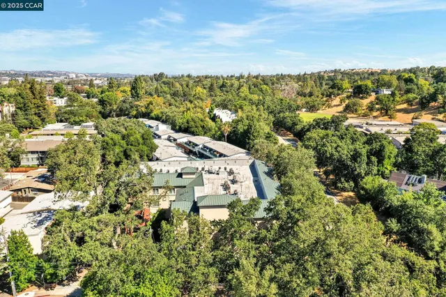 $895,000 | 1310 Creekside Drive, Unit 303, Walnut Creek, CA 94596