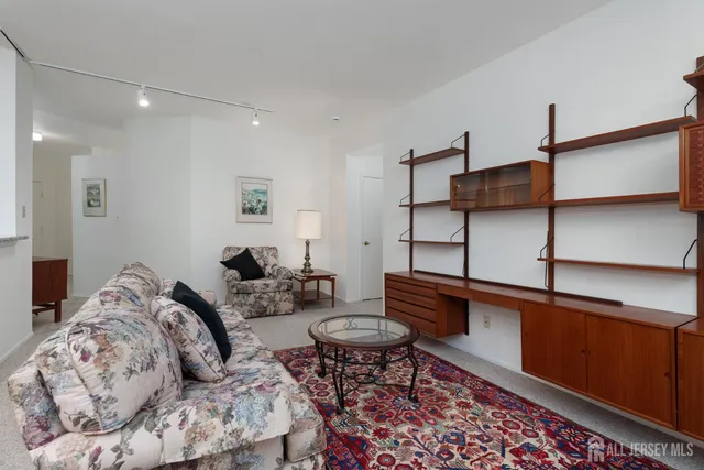 $360,000 | 4031 Bayberry Court, Monmouth Junction, NJ 08852