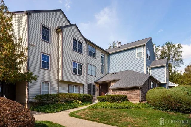 $360,000 | 4031 Bayberry Court, Monmouth Junction, NJ 08852