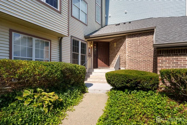 $360,000 | 4031 Bayberry Court, Monmouth Junction, NJ 08852