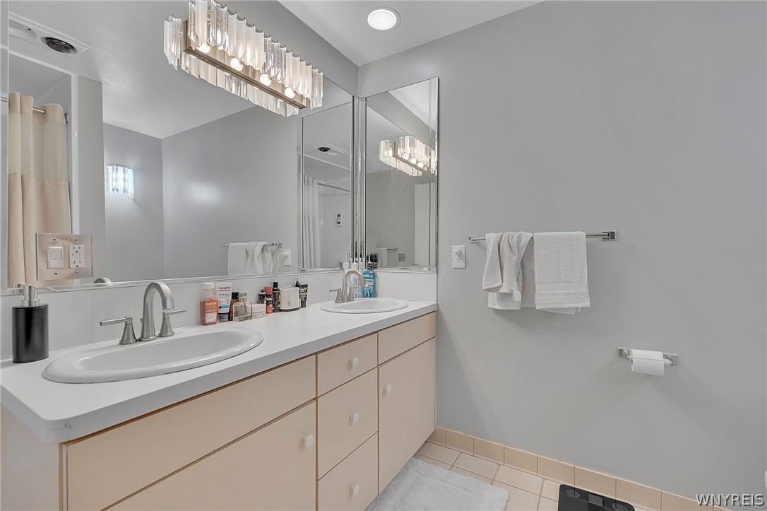 9230 Valley Stream Road Clarence, NY 14031 - Photo 26 of 46