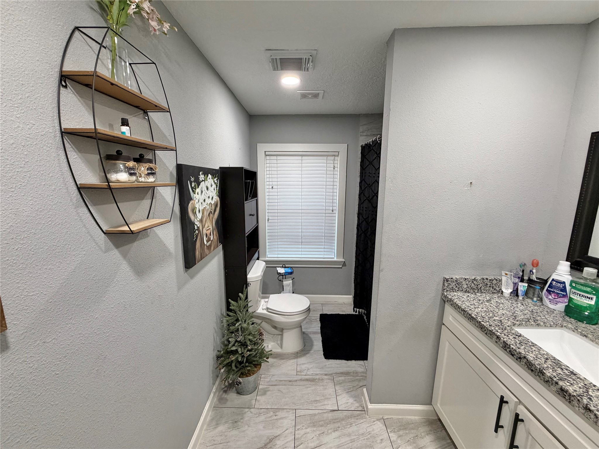 907 East Magnolia Street Angleton, TX 77515 - Photo 27 of 36