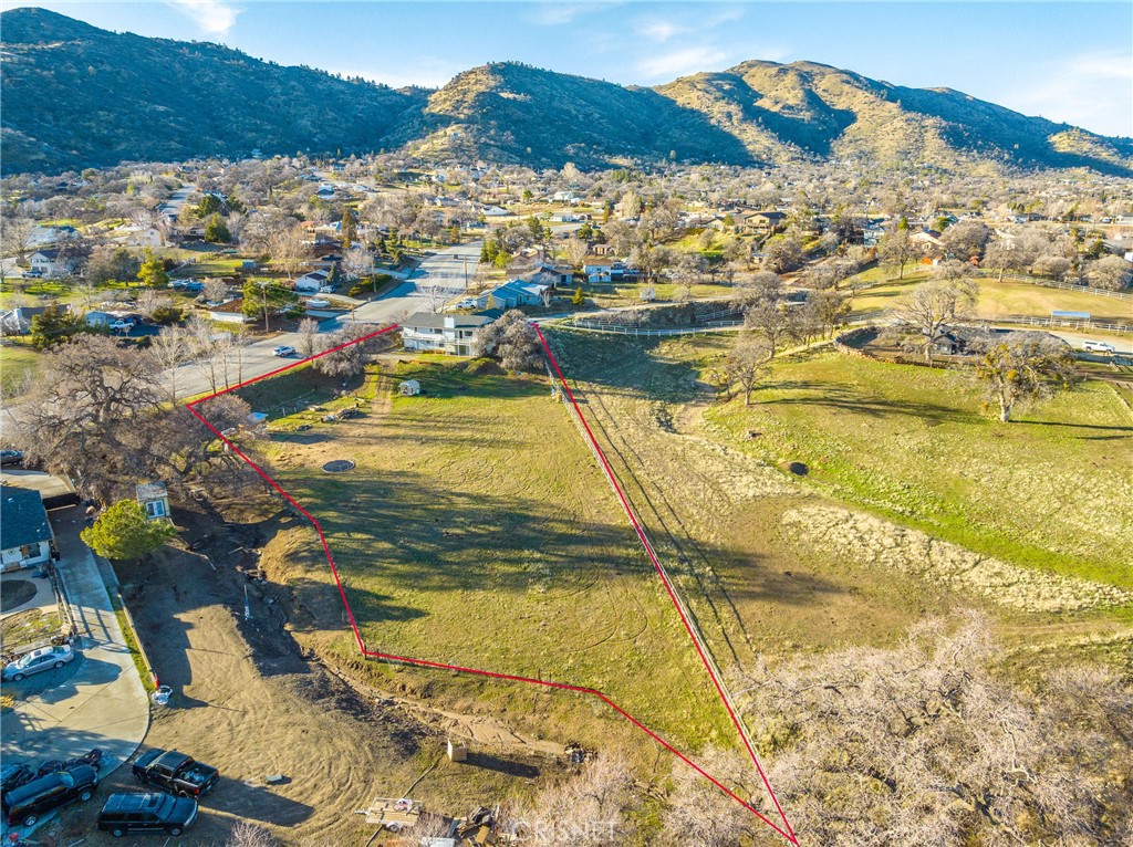 21806 Mariposa Road Tehachapi, CA 93561 - Photo 1 of 1 a view of a lake