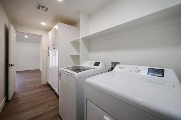 $2,995 | 3001 West Mercer Lane, Phoenix, AZ 85029