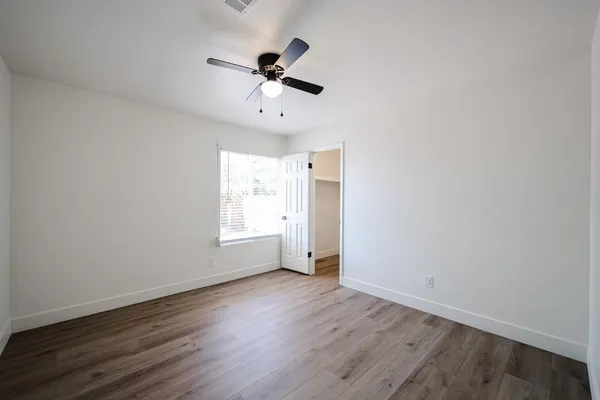 $2,995 | 3001 West Mercer Lane, Phoenix, AZ 85029