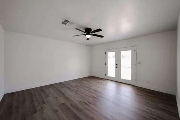 $2,995 | 3001 West Mercer Lane, Phoenix, AZ 85029