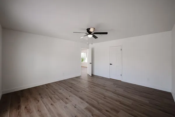 $2,995 | 3001 West Mercer Lane, Phoenix, AZ 85029