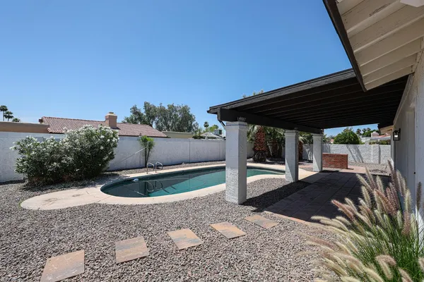 $2,995 | 3001 West Mercer Lane, Phoenix, AZ 85029