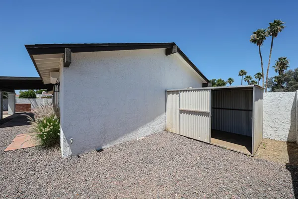 $2,995 | 3001 West Mercer Lane, Phoenix, AZ 85029