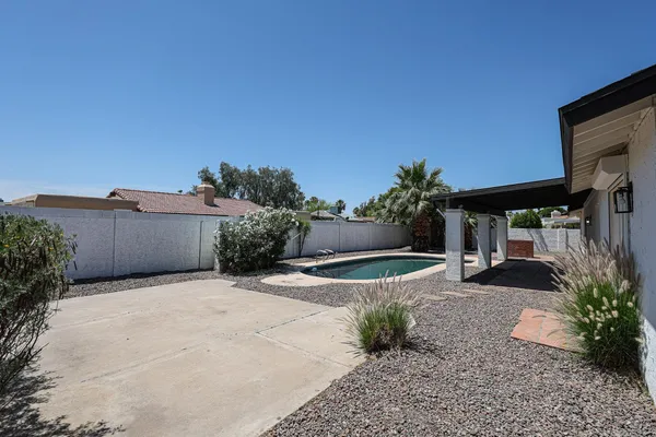 $2,995 | 3001 West Mercer Lane, Phoenix, AZ 85029