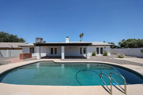 $2,995 | 3001 West Mercer Lane, Phoenix, AZ 85029