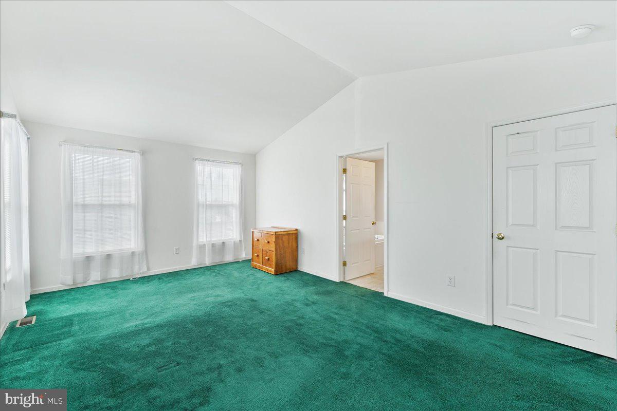 110 Berwick Lane Dover, DE 19904 - Photo 24 of 36 Main bedroom