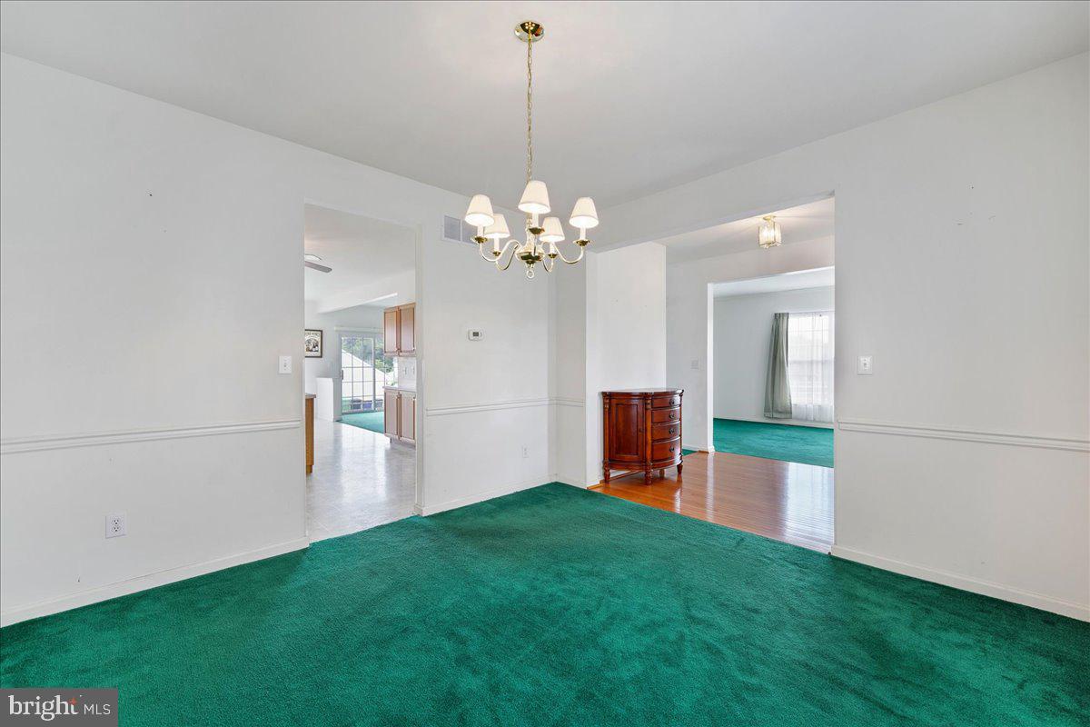 110 Berwick Lane Dover, DE 19904 - Photo 9 of 36 Dining Room