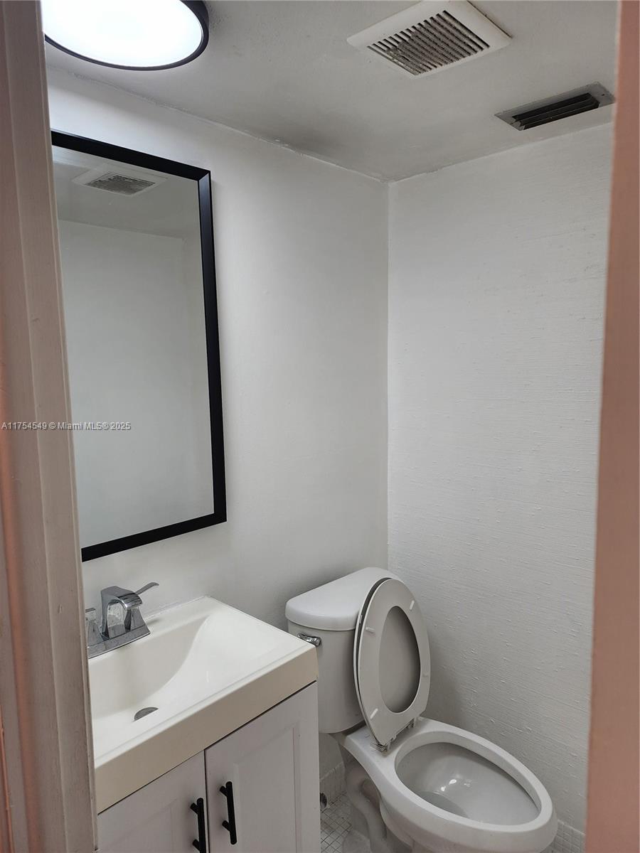 7755 Southwest 86th Street, Unit C301 Miami, FL 33143 - Photo 21 of 31