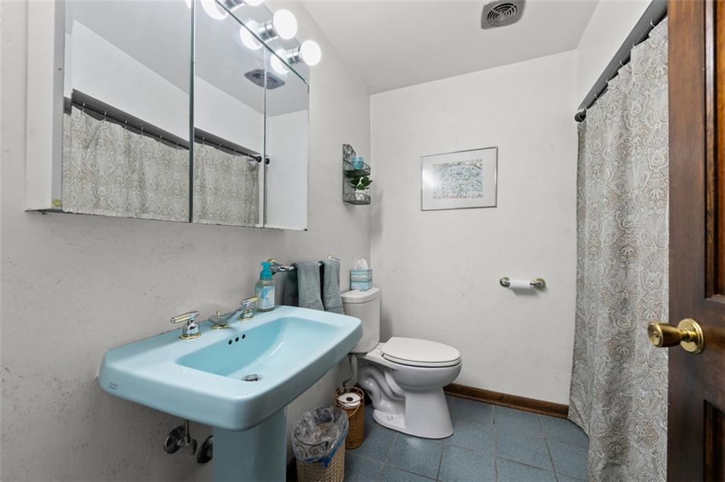 4948 Ashbaugh Road Murrysville, PA 15668 - Photo 24 of 48 Full Bathroom Main Level