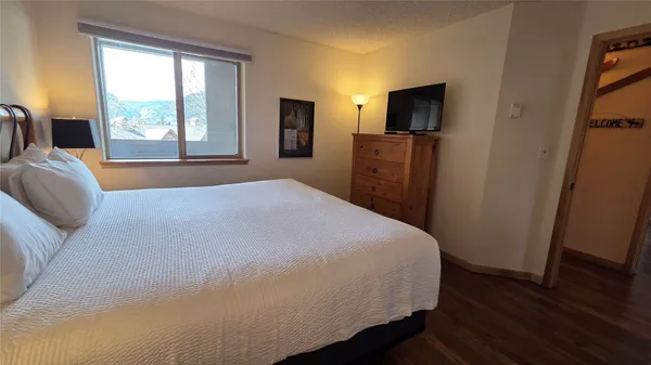 $889,900 | 980 Lakepoint Drive, Unit 408, Frisco, CO 80443