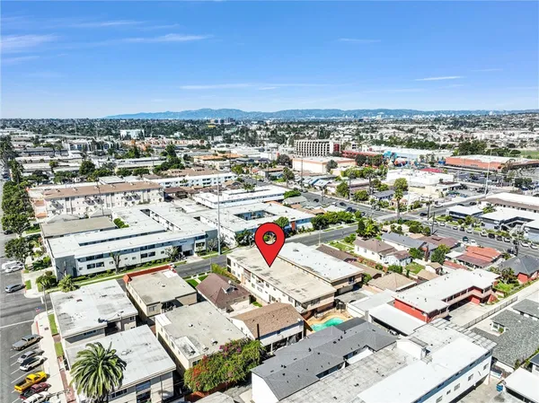 $424,995 | 114 North Eucalyptus Avenue, Unit 7, Inglewood, CA 90301