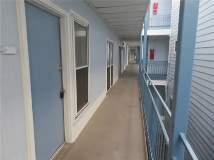$149,000 | 318 Lake Marina Avenue, Unit 219, New Orleans, LA 70124