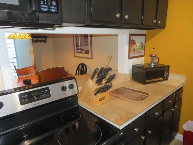 $149,000 | 318 Lake Marina Avenue, Unit 219, New Orleans, LA 70124