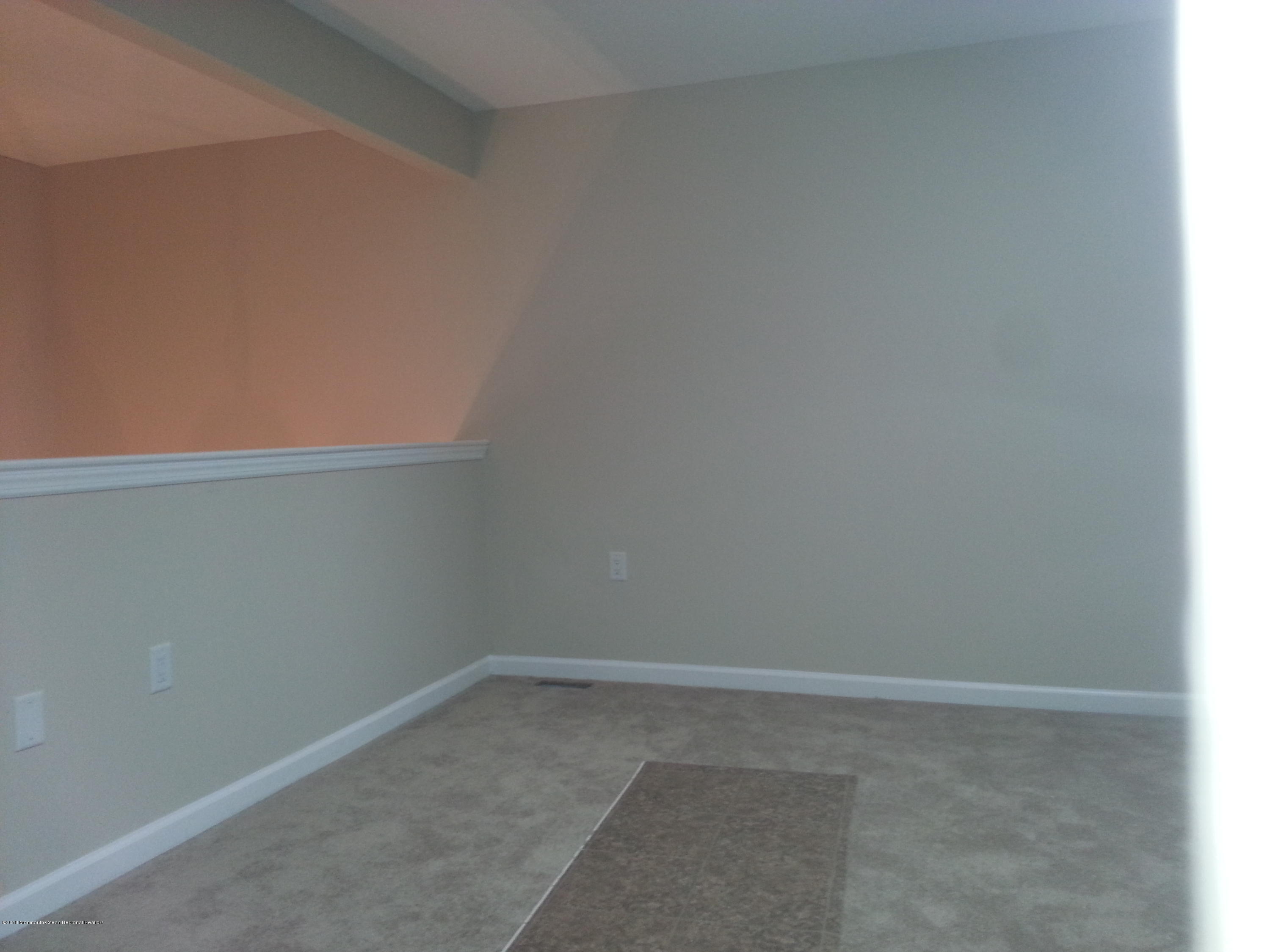 217 Ravenswood Road Englishtown, NJ 07726 - Photo 9 of 11 20180622_124508