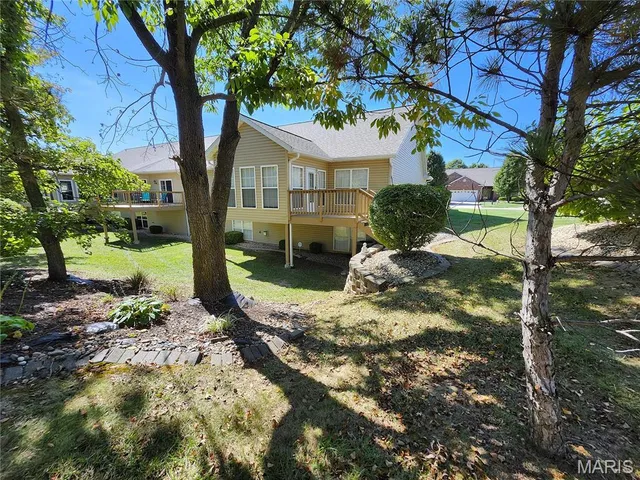 $345,000 | 104 Summit Ridge, Maryville, IL 62062