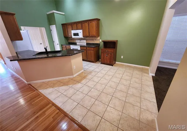 $345,000 | 104 Summit Ridge, Maryville, IL 62062