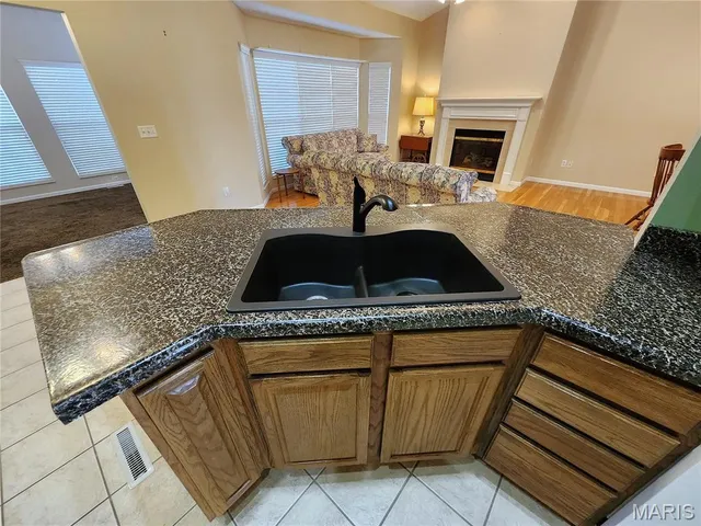 $345,000 | 104 Summit Ridge, Maryville, IL 62062