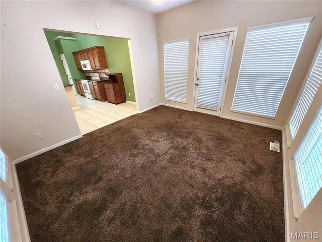 $345,000 | 104 Summit Ridge, Maryville, IL 62062