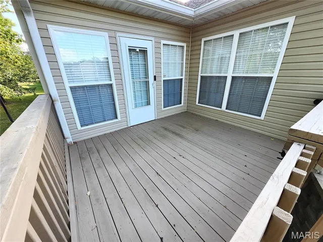 $345,000 | 104 Summit Ridge, Maryville, IL 62062