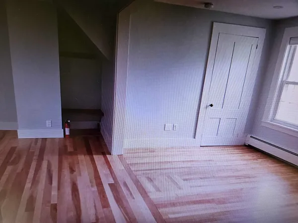 $1,700 | 155 Main Street, Franconia, NH 03580