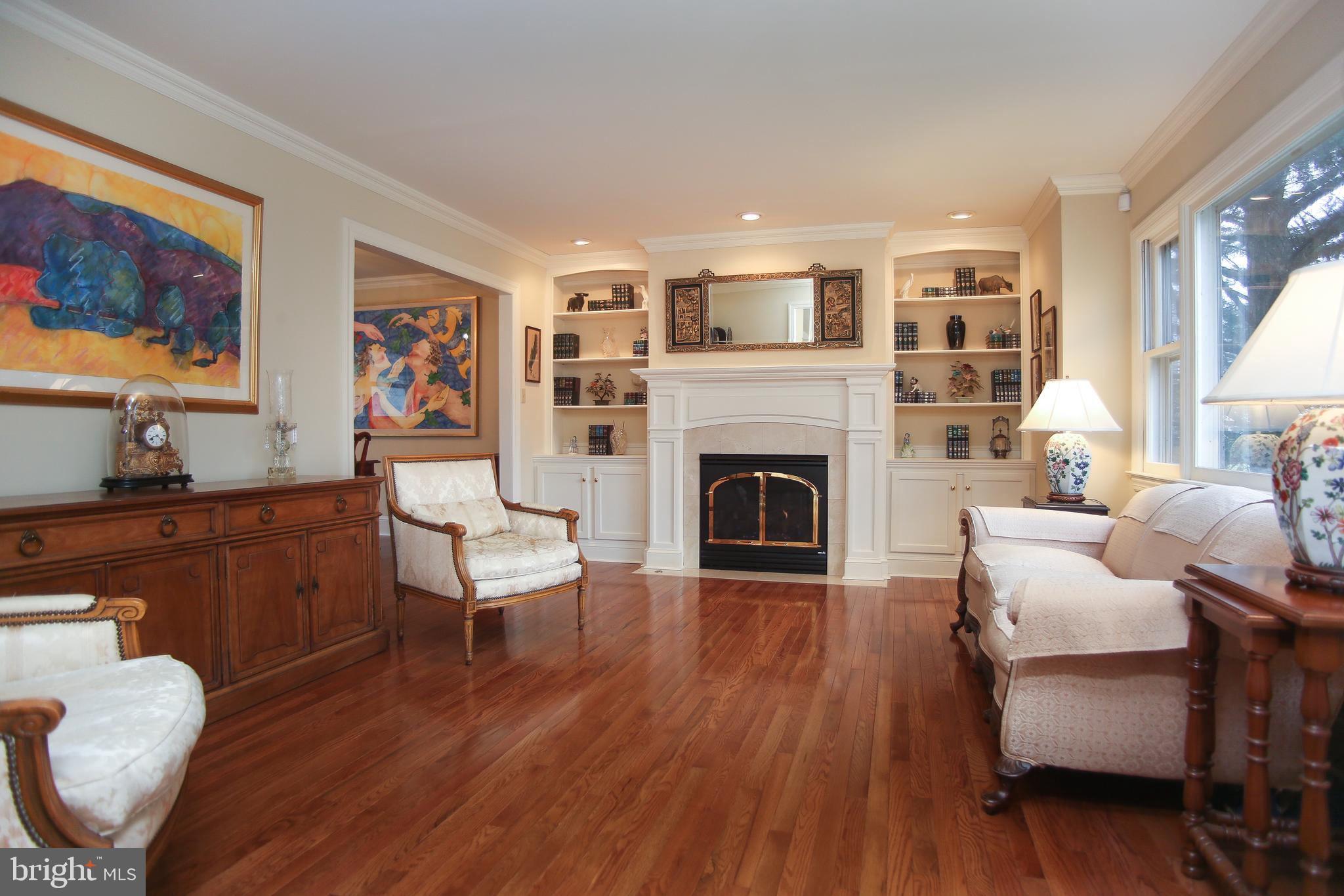 286 Forrest Road Yardley, PA 19067 - Photo 3 of 14 Living Room