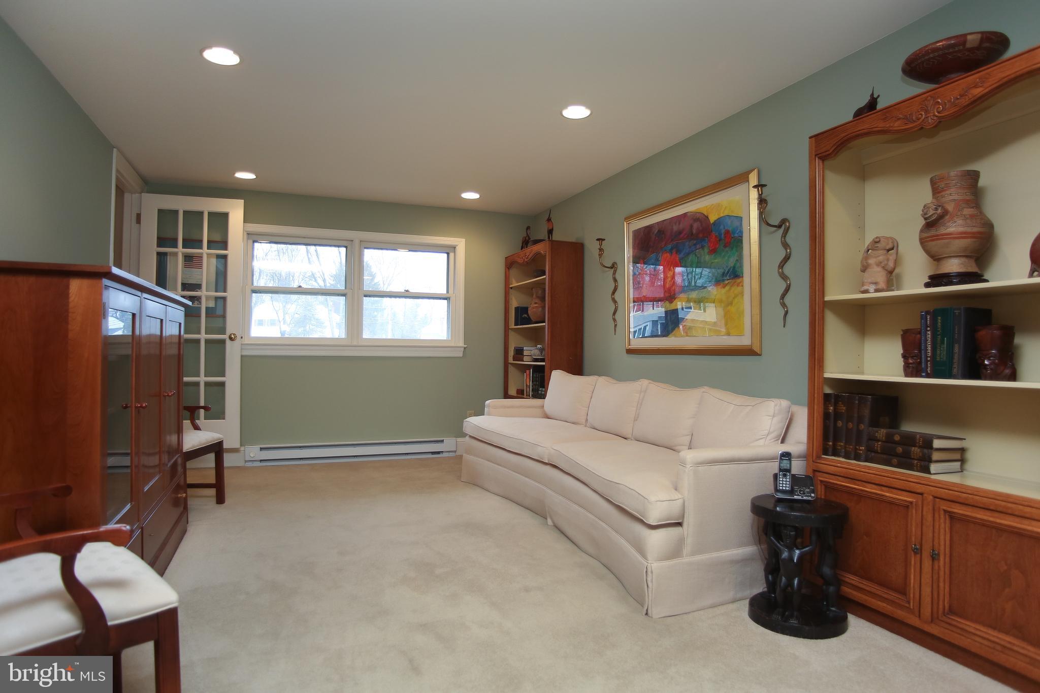 286 Forrest Road Yardley, PA 19067 - Photo 5 of 14 Family Room