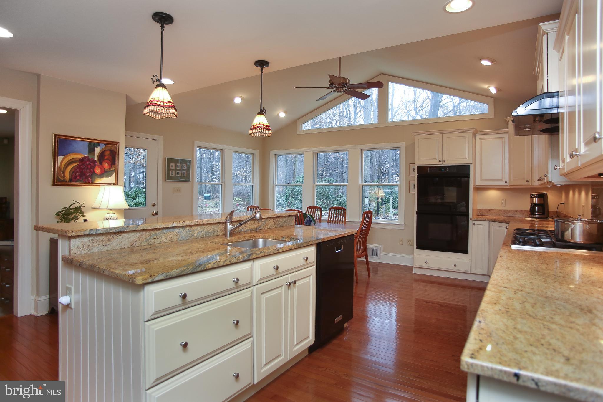 286 Forrest Road Yardley, PA 19067 - Photo 8 of 14 Kitchen