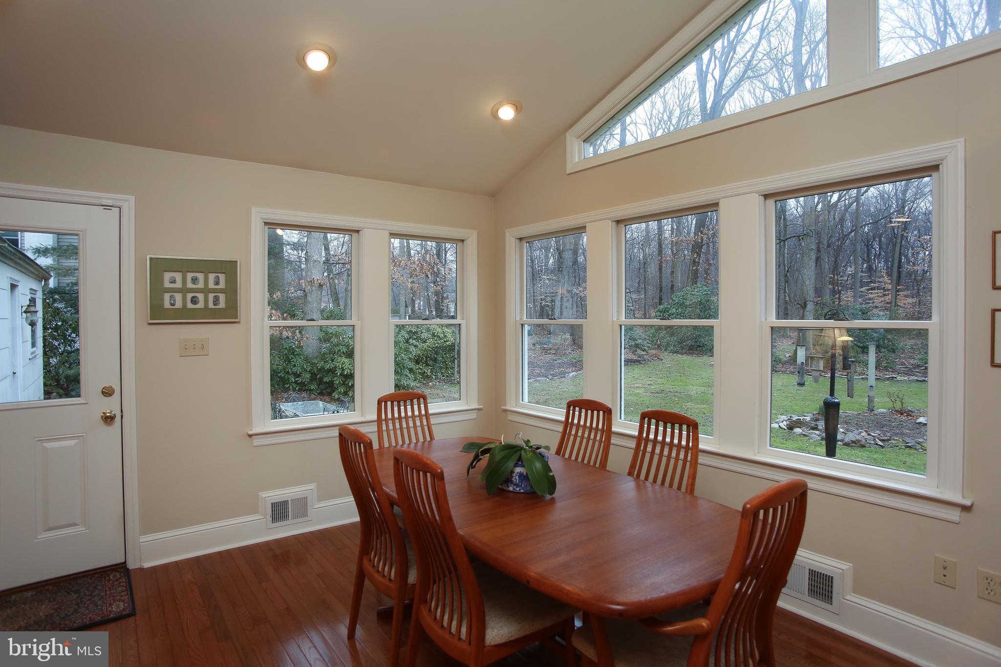 286 Forrest Road Yardley, PA 19067 - Photo 9 of 14 Breakfast Room