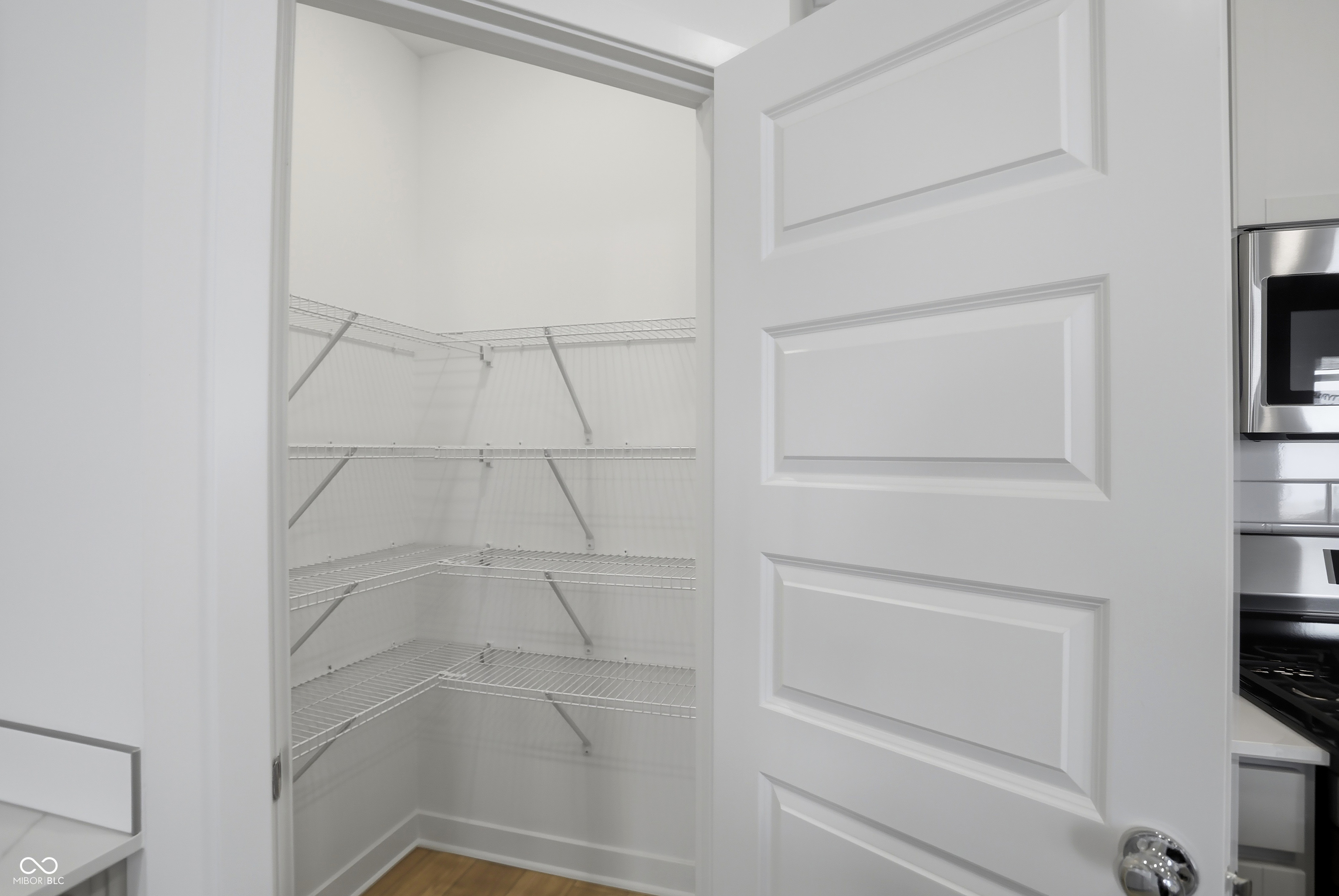 15443 Alperton Road Fishers, IN 46037 - Photo 17 of 40