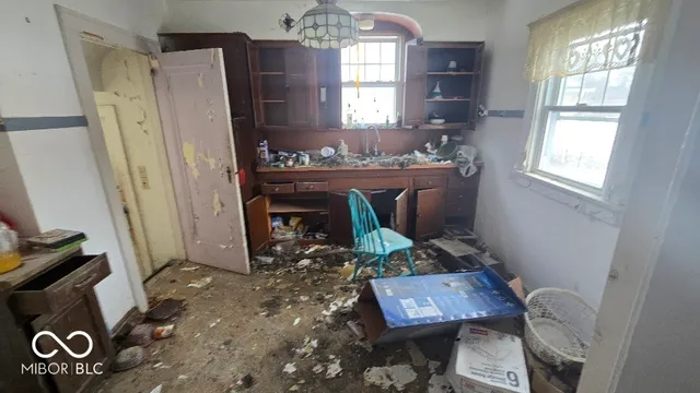 $29,900 | 2116 North New York Avenue, Muncie, IN 47304